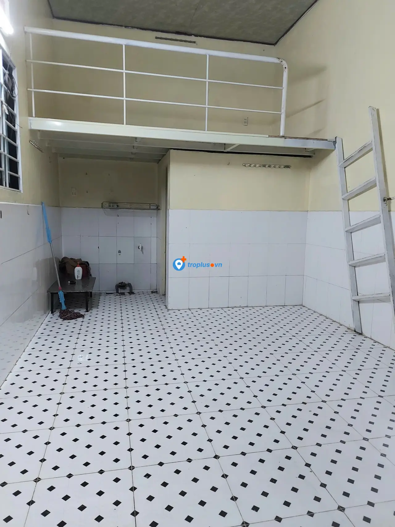 1 phòng trọ nhỏ, chỉ cho SINH VIÊN NỮ thuê tại đường Đặng thùy trâm, P. hòa cường, Đà nẵng