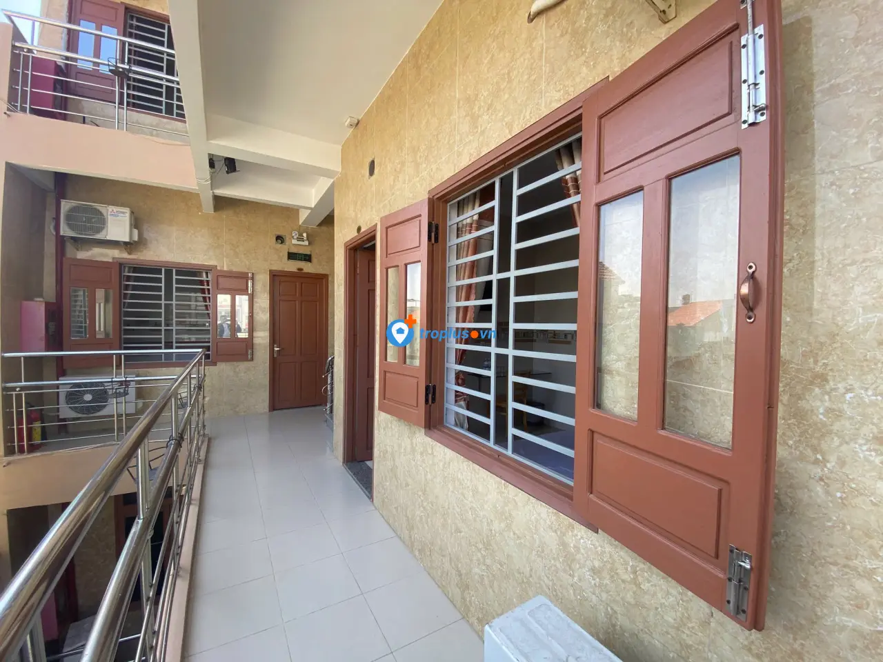 Cho thuê căn hộ 1 phòng có bếp, cửa sổ tại Mai Thúc Lân – Sát ĐH Kinh Tế, giá 4.5 triệu/tháng