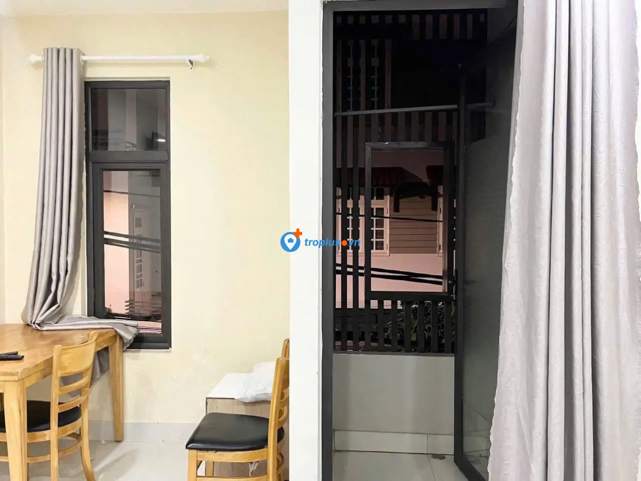 Cho thuê căn hộ studio Sương Nguyệt Ánh – Có ban công, giá chỉ 5.3tr/tháng