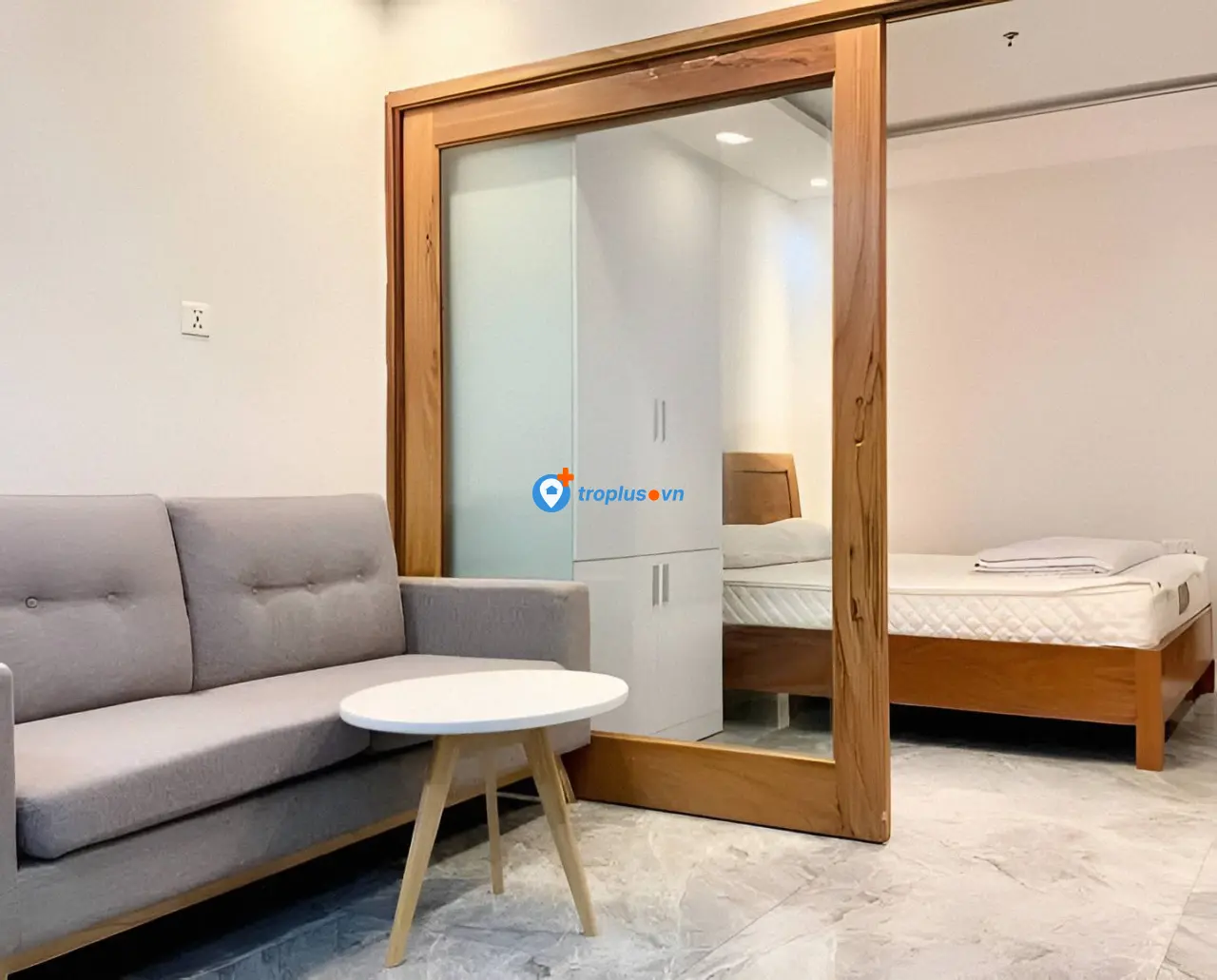 Cho Thuê Căn Hộ 1 Phòng Ngủ Riêng Full Nội Thất Gần Cầu Trần Thị Lý – Giá 6 Triệu/Tháng