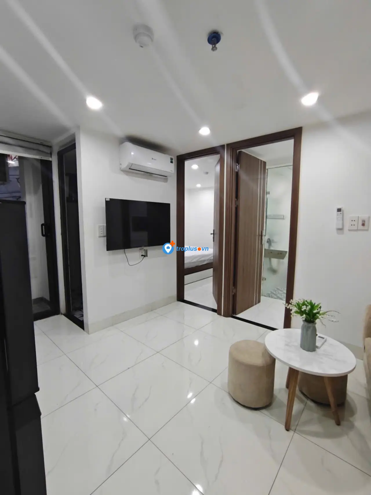 Cho thuê căn hộ 2 phòng ngủ – đường Ngô Quyền, gần Cầu Rồng, Đà Nẵng – full nội thất, có thang máy, giá chỉ 8.8 triệu/tháng